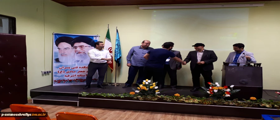 تقدیر از دانشجویان سازنده کواد کوپتر 6