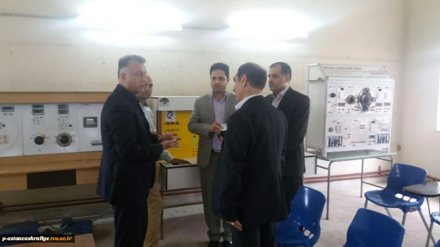 بازدید معاون پژوهش و فناوری دانشگاه فنی از مرکز 4