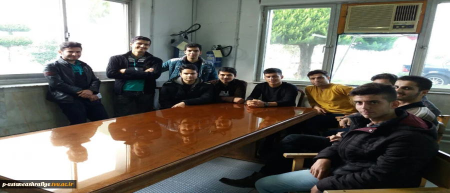 بازدید علمی دانشجویان از پست انتقال نیرو  4