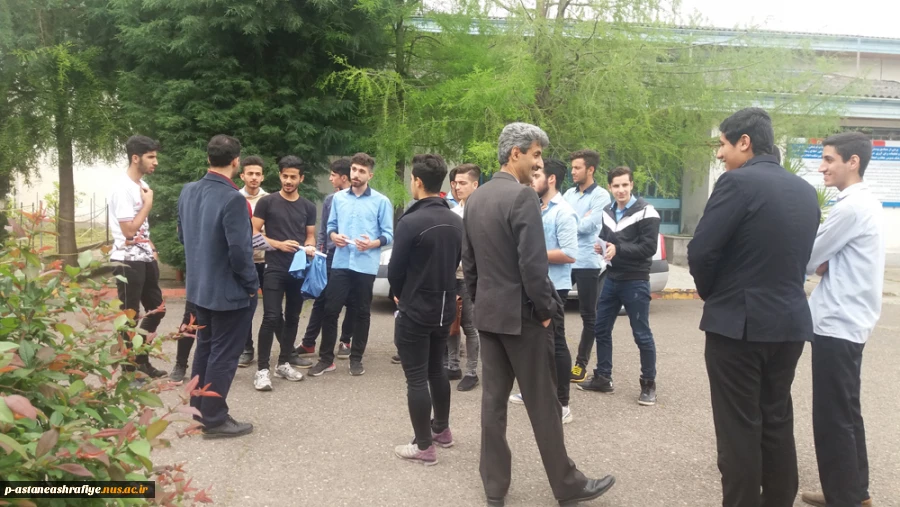 بازدید دانش آموزان هنرستانی از آموزشکده 8