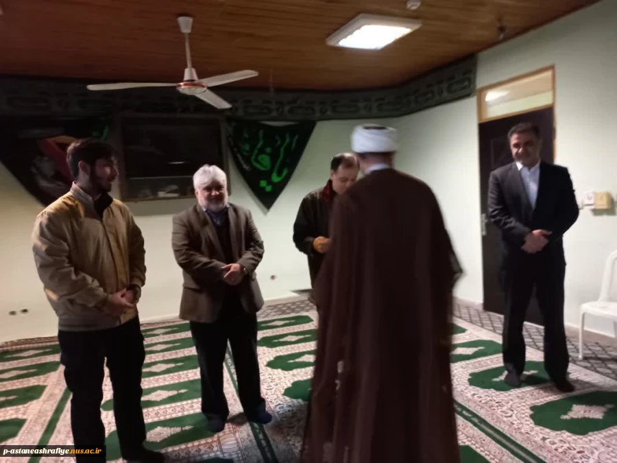 عزام دانشجویان بسیجی به اردوی راهیان نور با بدرقه فرماندار وامام جماعت شهرستان وریاست آموزشکده 3