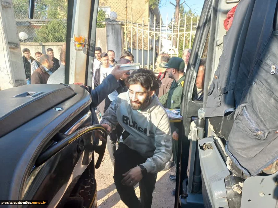عزام دانشجویان بسیجی به اردوی راهیان نور با بدرقه فرماندار وامام جماعت شهرستان وریاست آموزشکده 4
