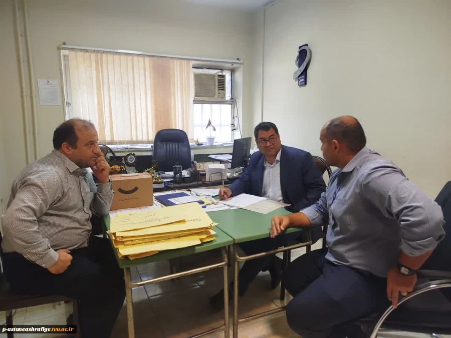 بازدید نماینده نظارت و ارزیابی دانشگاه ملی مهارت از حوزه امتحانات آموزشکده پسران آستانه اشرفیه 7