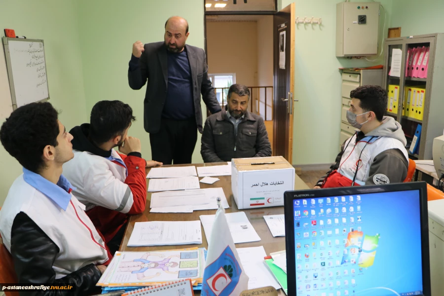 برگزاری مراسم انتخابات مسئول جدید کانون هلال احمر آموزشکده 5