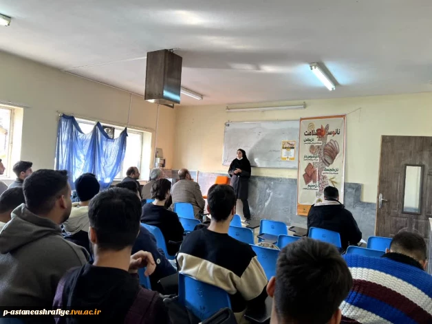 برگزاری گارگاه آموزشی تغذیه سالم ونان سالم با همکاری کانون همیاران سلامت شبکه بهداشت شهرستان