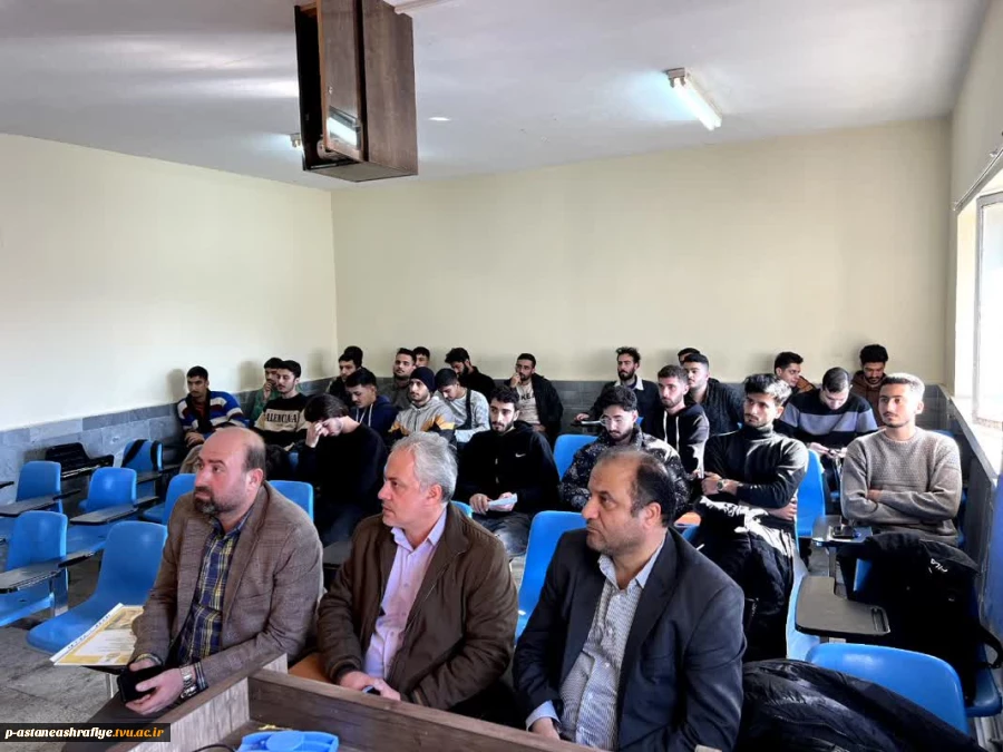 برگزاری گارگاه آموزشی تغذیه سالم ونان سالم با همکاری کانون همیاران سلامت شبکه بهداشت شهرستان 3