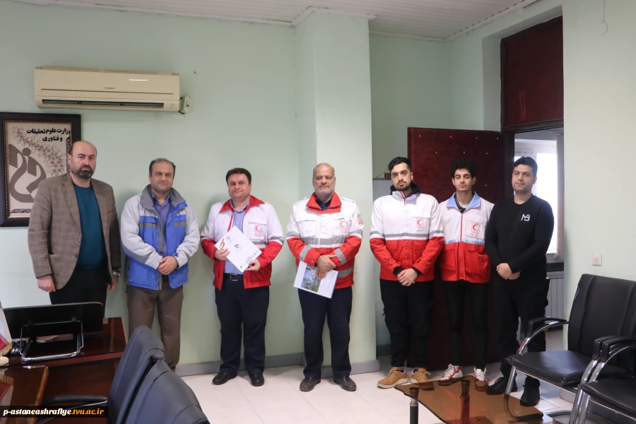 برگزاری جلسه وانعقاد تفاهم نامه همکاری بین د کانون هلال احمردانشگاه ملی مهارت آستانه اشرفیه وسازمان هلال احمر شهرستان آستانه اشرفیه 6